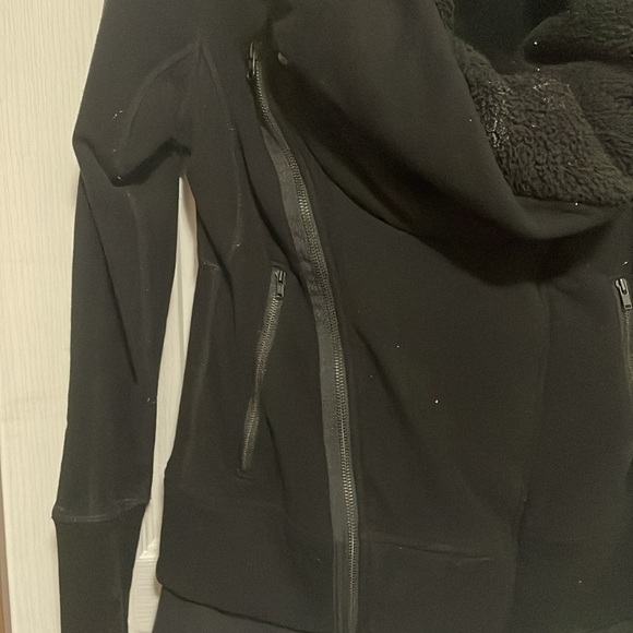 Lululemon Off the Mat Fleece Jacket - Picture 4 of 6